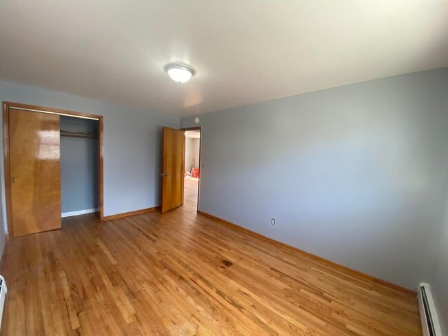 Building Photo - 468 Avenue A
