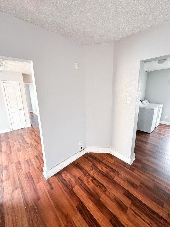 Building Photo - 2711 Avenue K