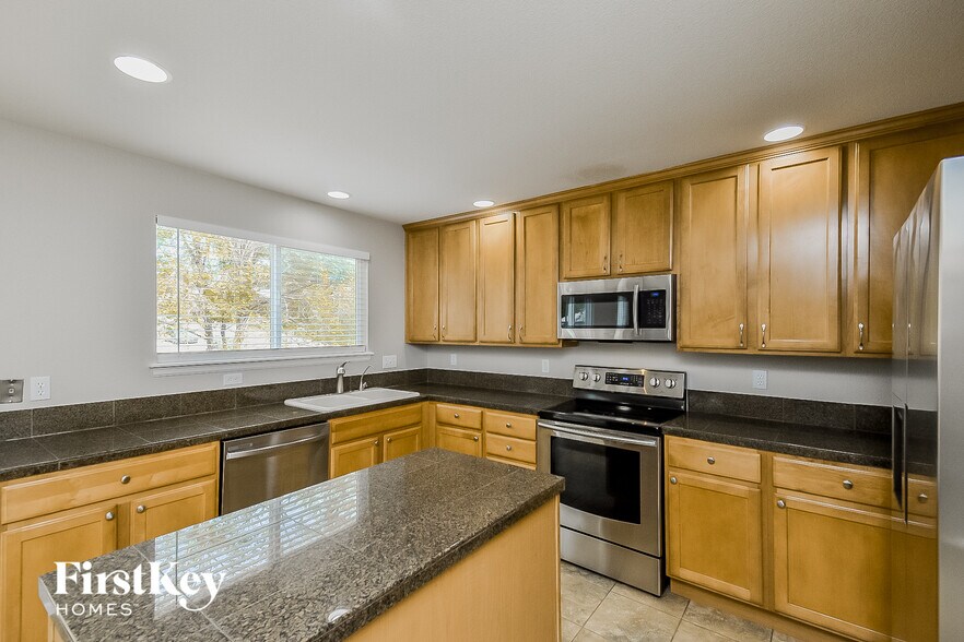 Building Photo - 8308 Brook Valley Dr