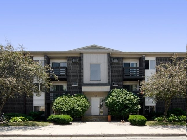 Building Photo - Waters Edge Apartments