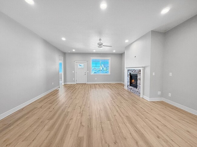 Building Photo - Brand-New 4-Bedroom Home in Nampa’s Pheasant Meadows | Near Gateway Center, Treasure Valley Marke...