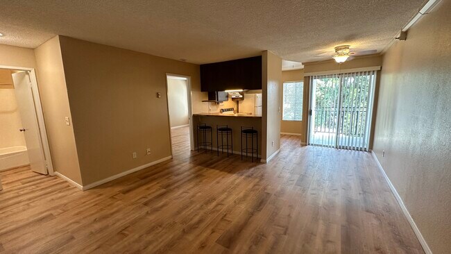 Building Photo - 7500 Parkway Dr