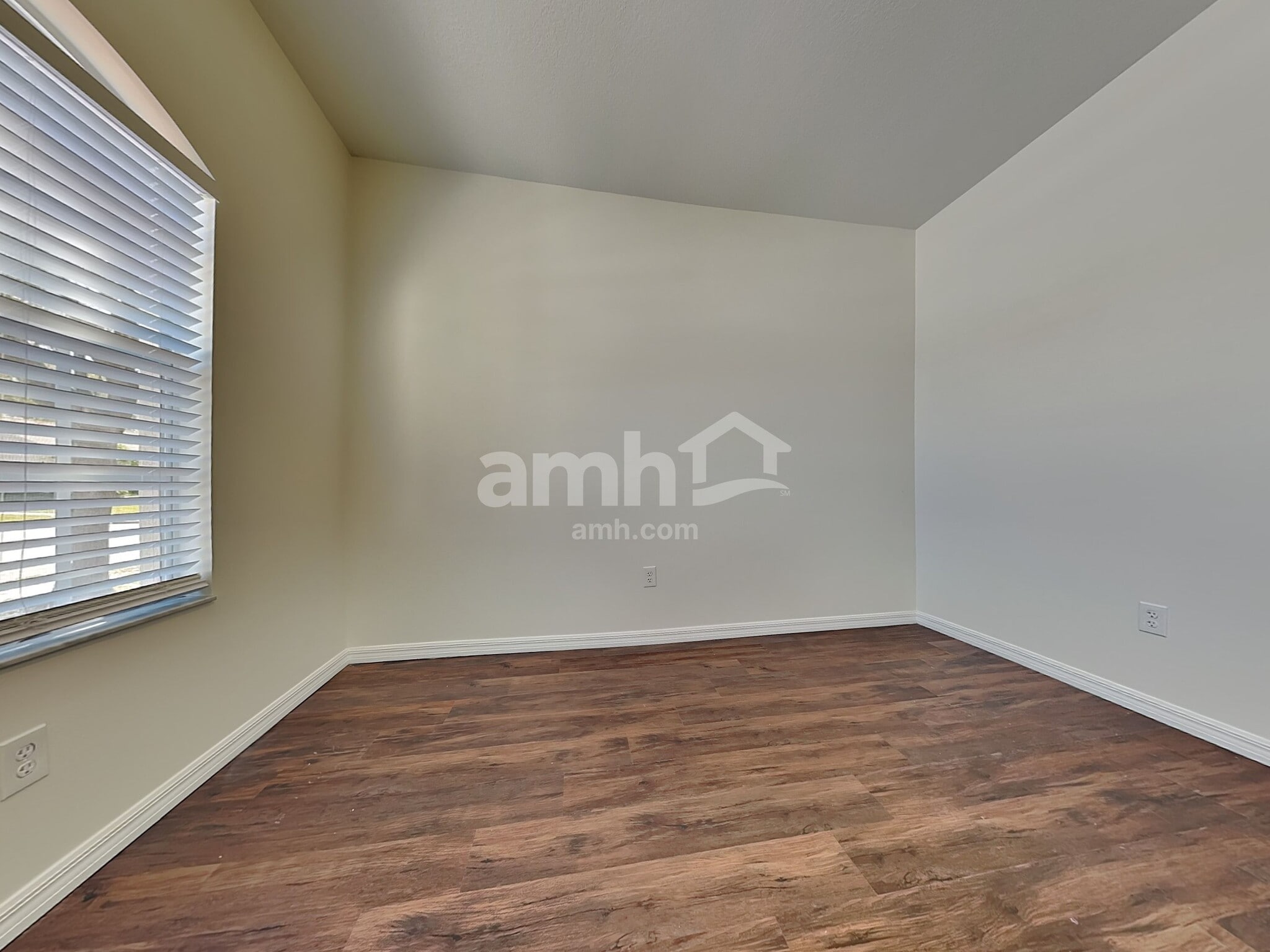 Building Photo - 13219 Beechberry Dr