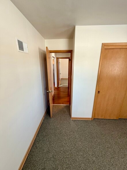 Bed2 - 1616 Sunset Ridge Dr