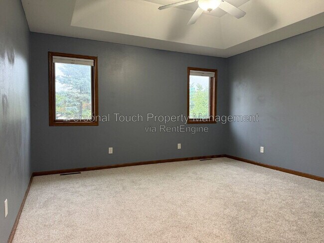Building Photo - 3539 Woodbury Ct S