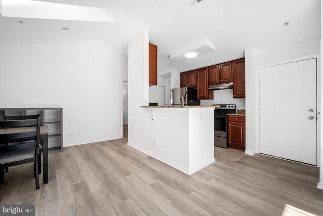 Building Photo - 18533 Boysenberry Dr
