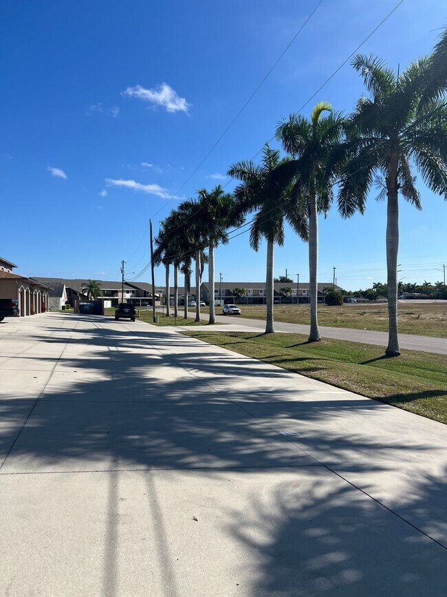 Building Photo - Villa Congress