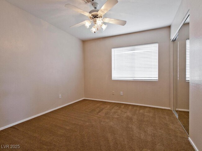 Building Photo - 2248 Midvale Terrace