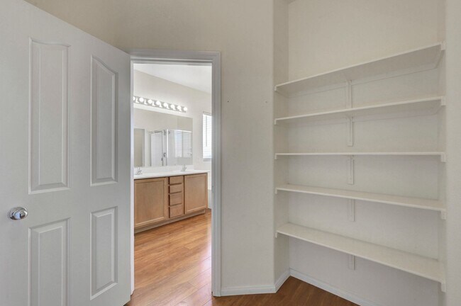 Building Photo - 8904 Nautilus Vista Ct