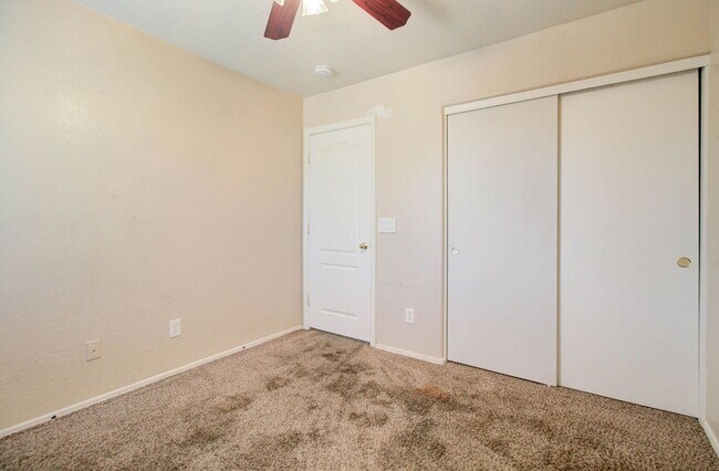 Building Photo - 17762 W Hearn Rd