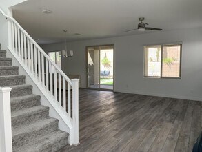 Building Photo - Skye Canyon 2 story home