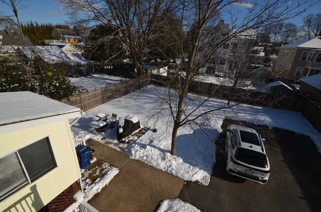 Building Photo - 39 Cleveland St