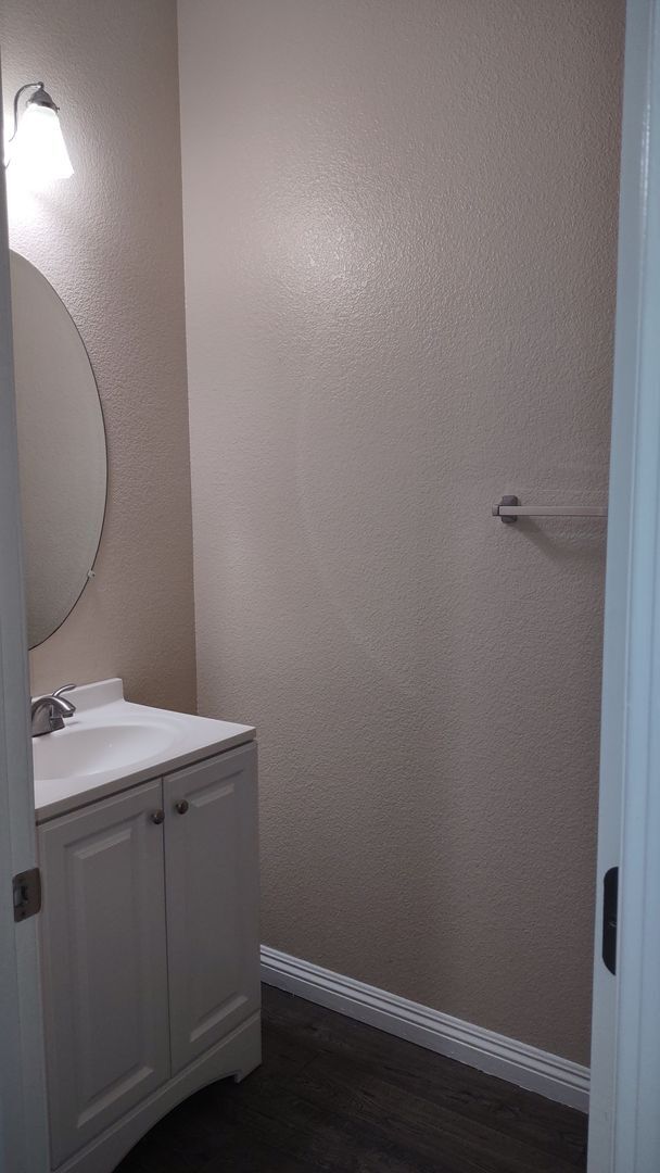 Building Photo - 8450 Crystal Walk Cir