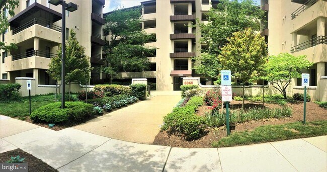 Primary Photo - 6060 California Cir