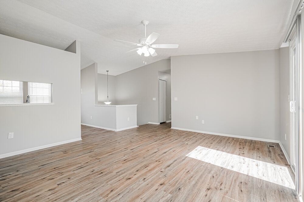 Building Photo - 794 Wallinger Dr