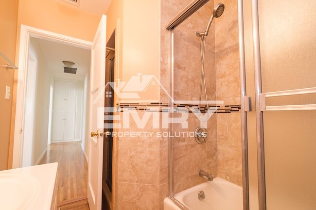 Building Photo - 4743 Levelside Ave