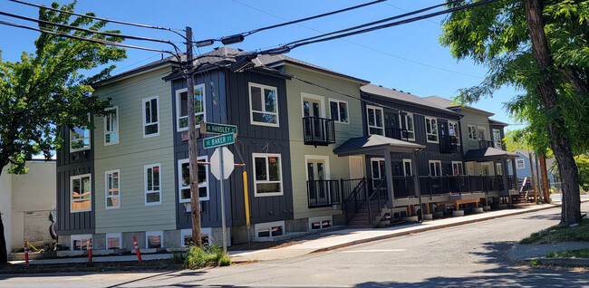 Primary Photo - Baker Street Lofts