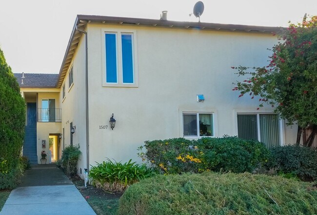 Building Photo - 1507 Brookvale Dr