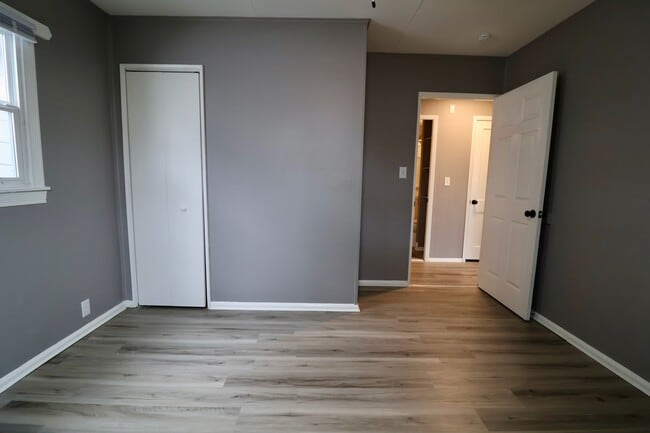 Building Photo - 237 S Kaley St