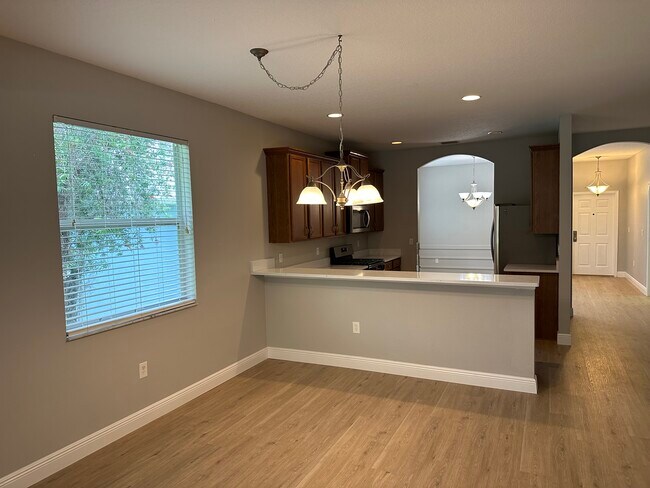 Building Photo - 20205 Merry Oak Ave