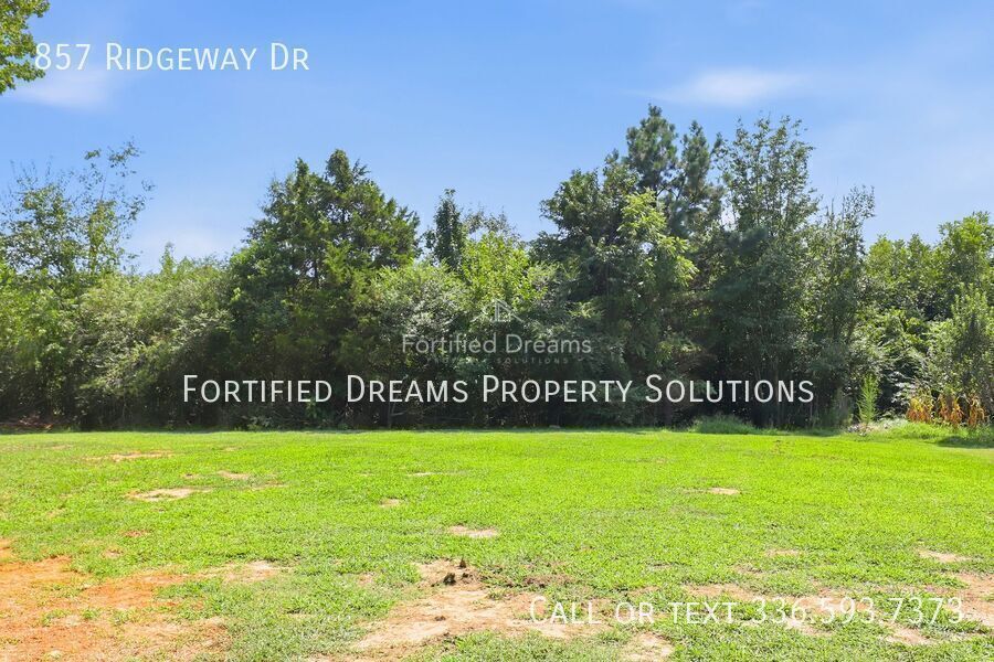 Building Photo - 857 Ridgeway Dr