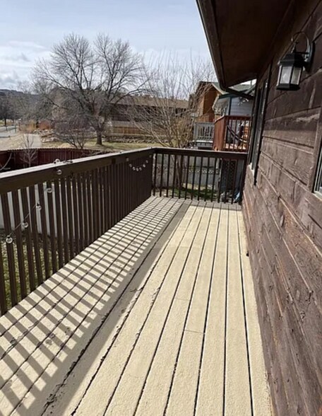 Building Photo - 388 E Valley Cir