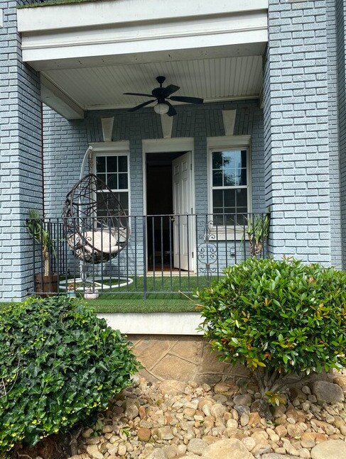 Primary Photo - 500 NE Parkway Dr
