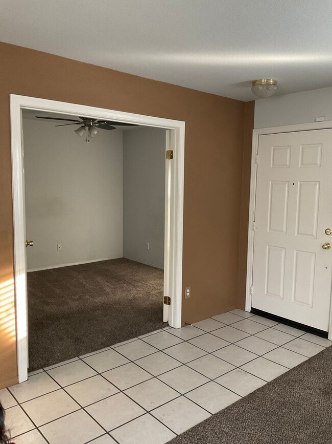 Building Photo - 3 bedroom 2 bath in Moreno Valley