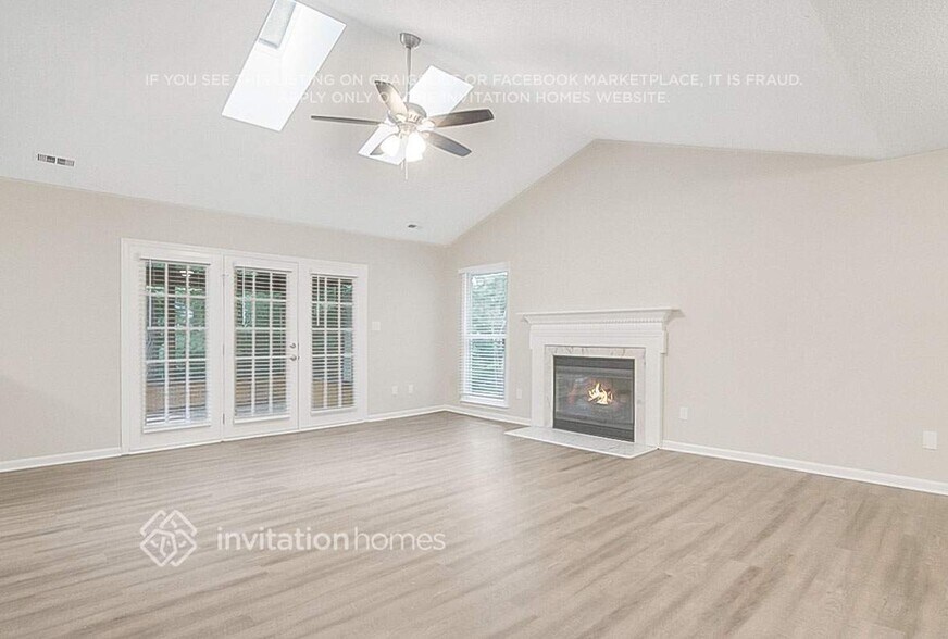 Building Photo - 1008 Stones Landing