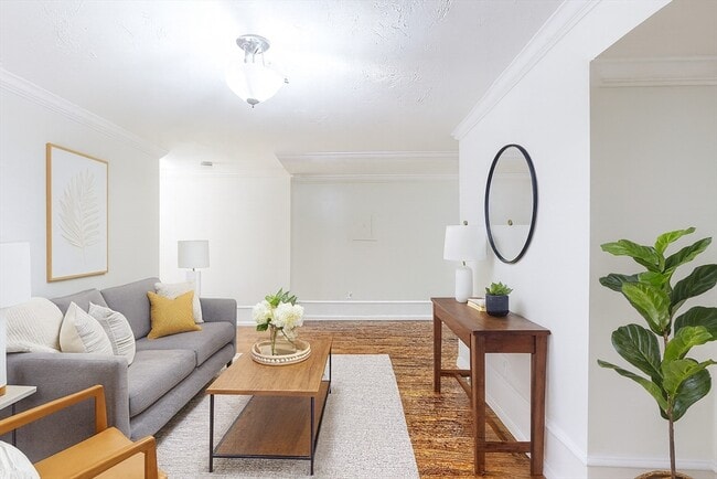 Primary Photo - 712 Shawmut Ave