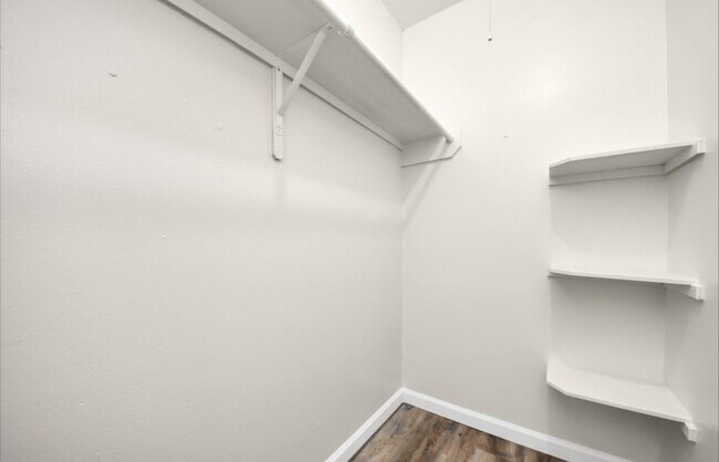 Building Photo - 2110 Melbourne St