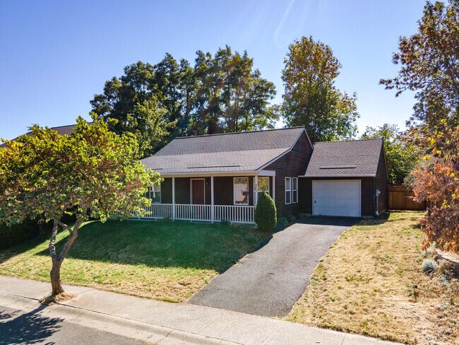 Building Photo - 815 Devon Ct