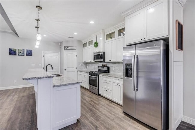 Building Photo - 3833 Pennine Way