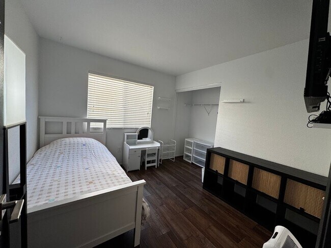 Building Photo - 3700 Mt Lassen Ave