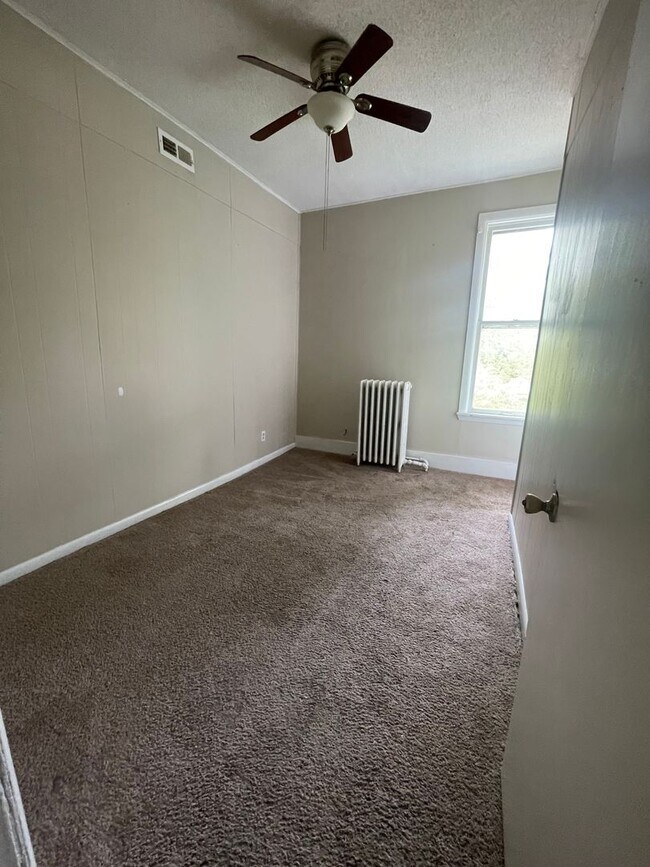 2824 8th Ave. 2824 8th Ave Rock Island IL 61201 Apartment Finder