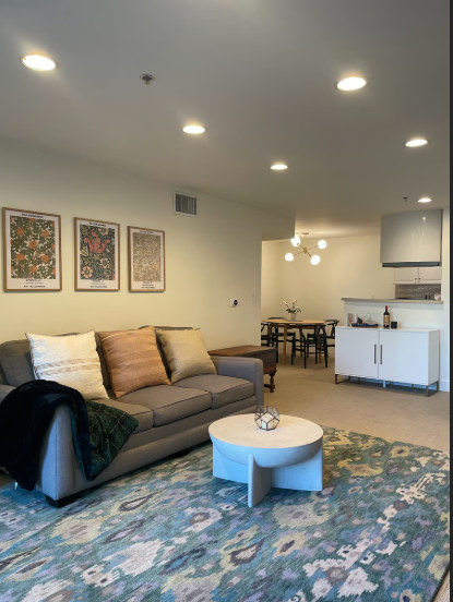 Building Photo - 4501 Cedros Ave