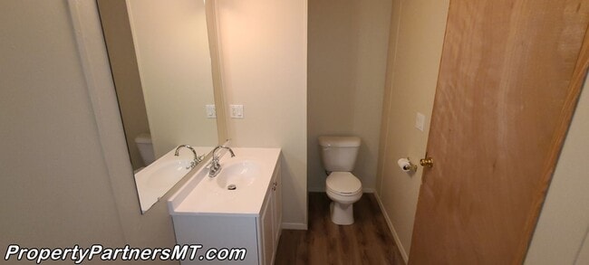 Building Photo - Very nice 3 Bed 2 Bath Modular house