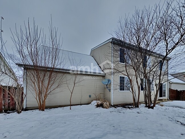 Building Photo - 2717 Avalon Ln