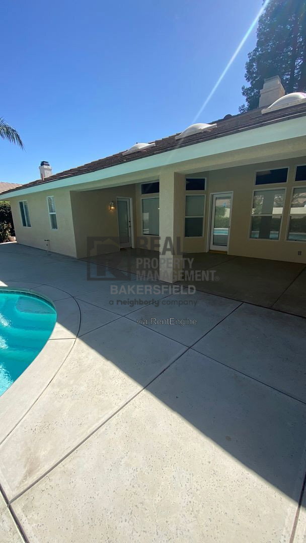 Building Photo - 10916 Stony Point Dr