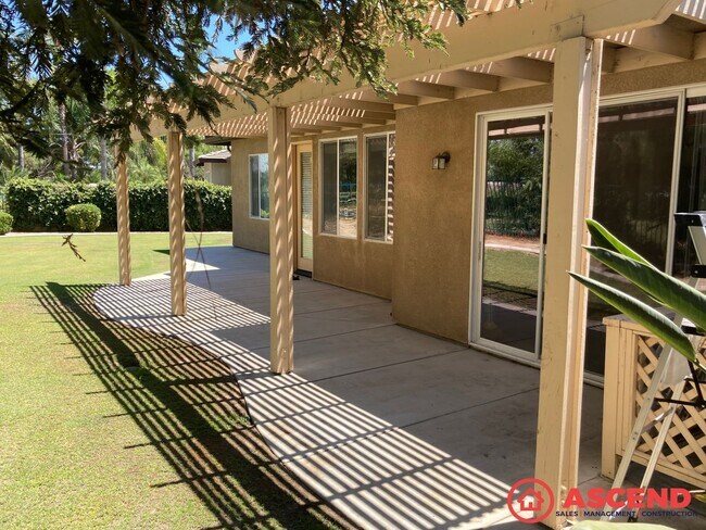 Building Photo - Amazing Home Located in Gated Community!