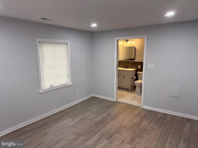 Building Photo - 203 Henson Rd