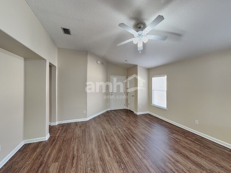 Building Photo - 284 Brantley Harbor Dr
