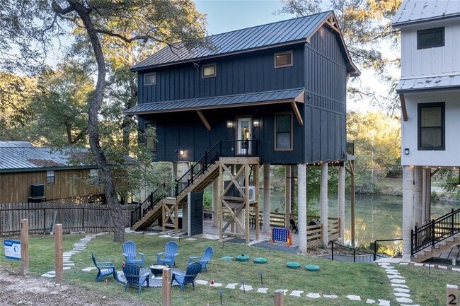 Building Photo - 6790 River Rd
