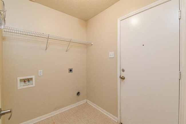 Building Photo - 19423 Ambrosia Falls Dr