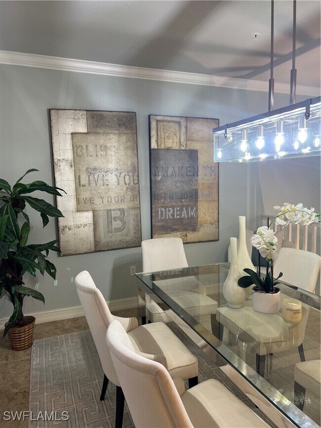 Building Photo - 9081 Albion Ln S