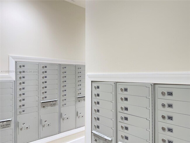 Building Photo - 1830 Radius Dr
