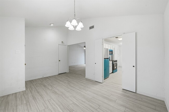 Building Photo - 1746 Glencairn Ln