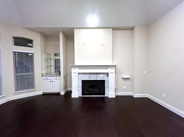 Building Photo - 2113 Aspenwood Dr N
