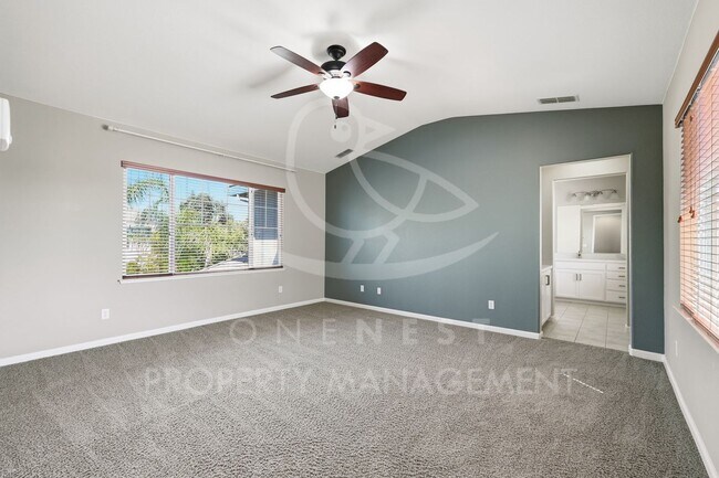 Building Photo - 2127 Ranch View Dr