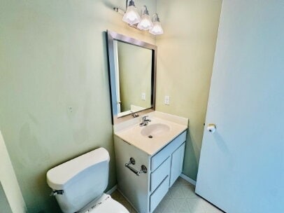 Building Photo - "Charming 2-Bed, 2-Bath Townhouse with Gleaming Hardwood Floors in Saint Anthony!"